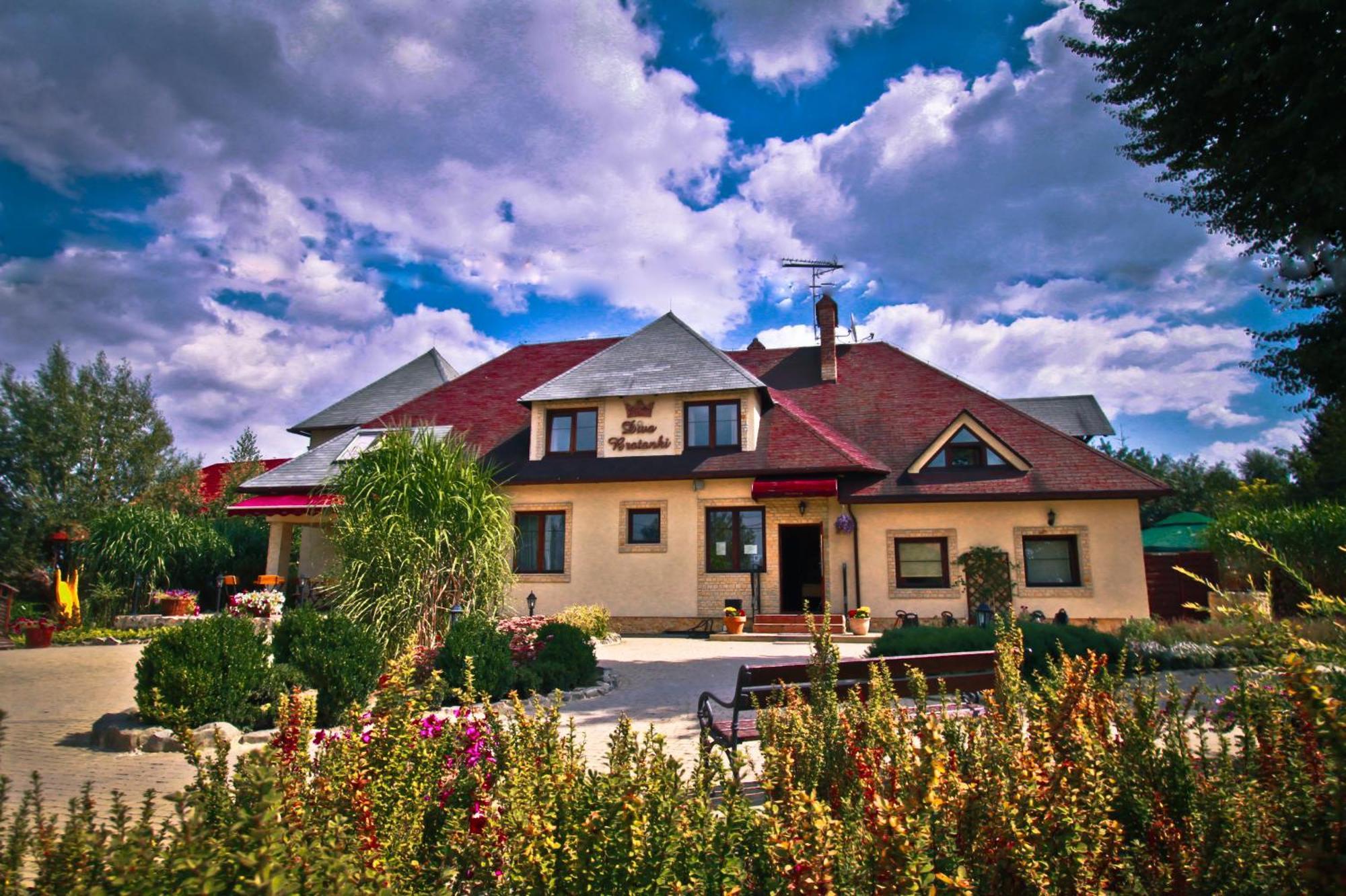 Dwa Bratanki Hotel Rzeszow Exterior photo
