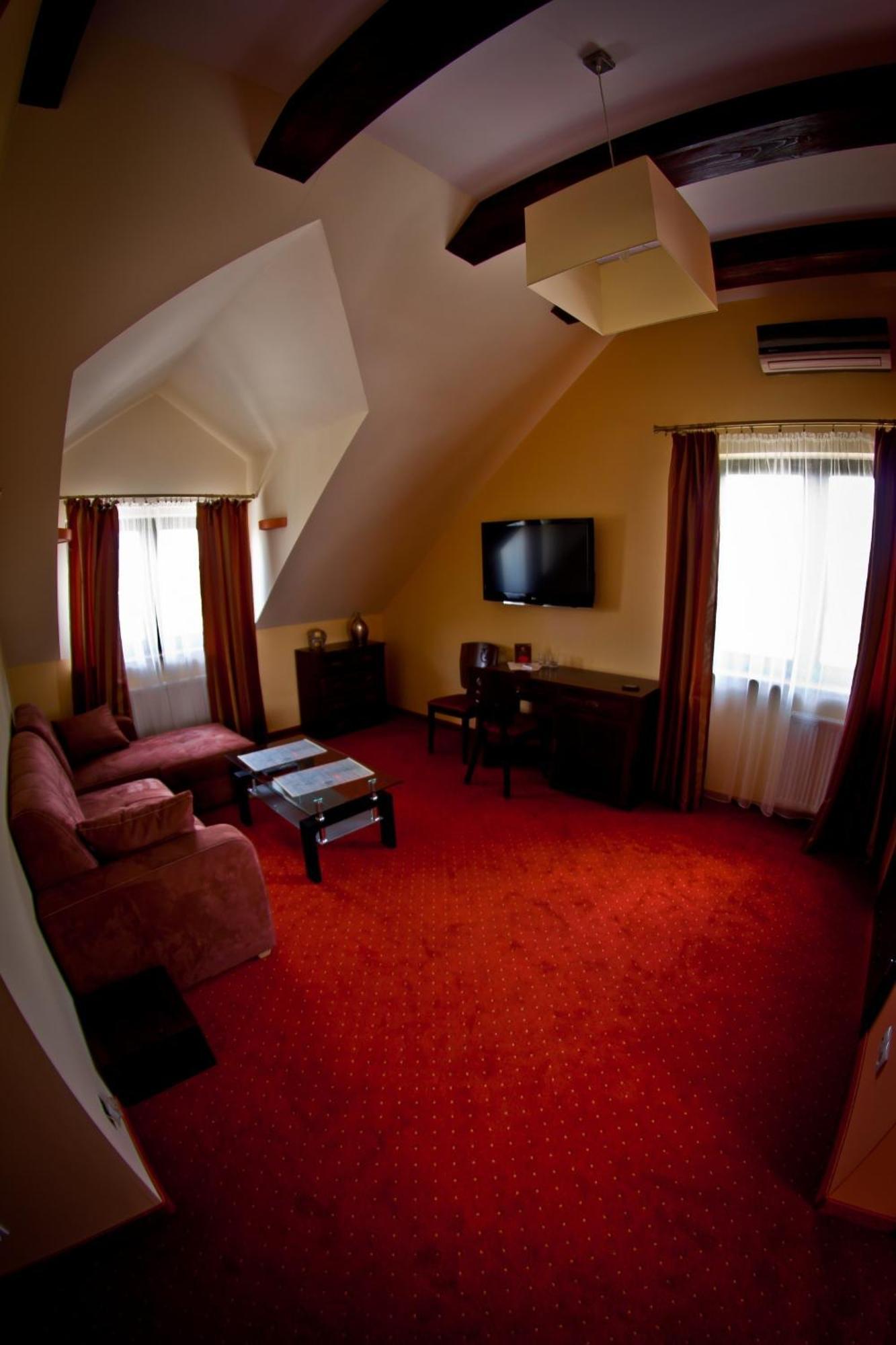 Dwa Bratanki Hotel Rzeszow Exterior photo