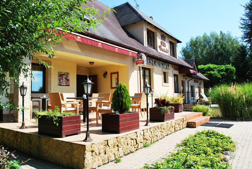 Dwa Bratanki Hotel Rzeszow Exterior photo
