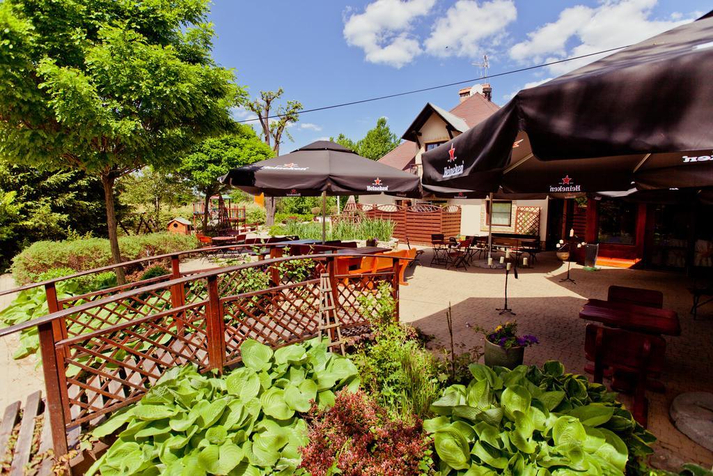 Dwa Bratanki Hotel Rzeszow Exterior photo